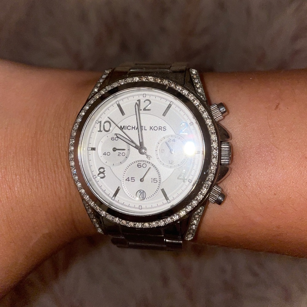 SEND OFFERS Authentic Michael Kors Watch